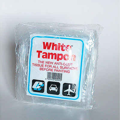 White tampon enveloppe pour le nettoyage avant de peindre